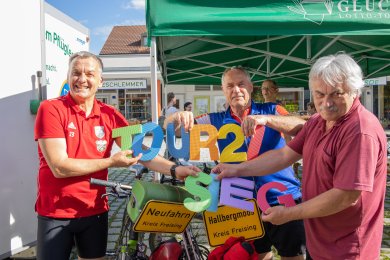 Radlgruppe der NordAllianz mit Bürgermeister Franz Heilmeier in Neufahrn
